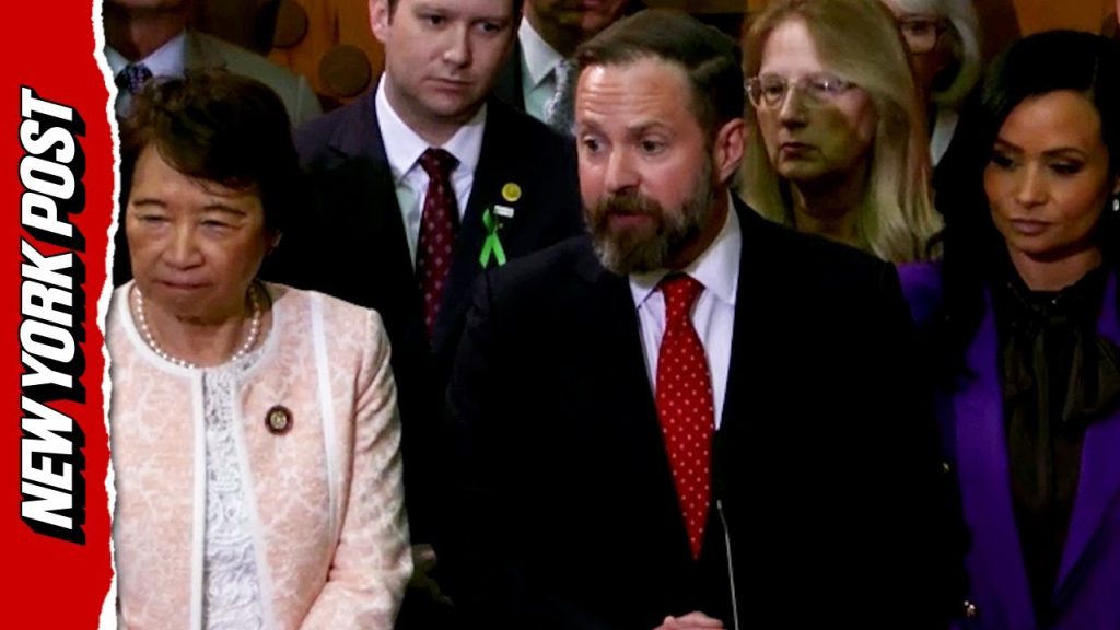 Speaker of the Texas House announces ARREST warrants for democrats who left the state