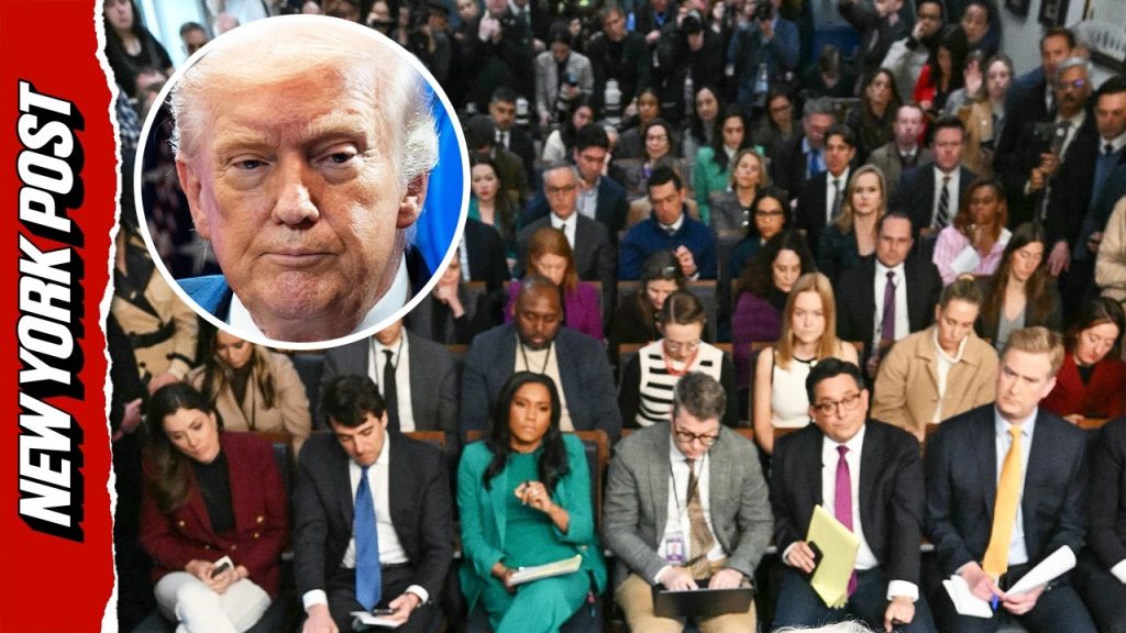 Watch Moment Trump SHUTS DOWN ‘Fake News’ CNN at Press Conference